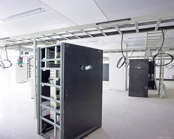 VPS搭建SSR服务时为何优选香港机房